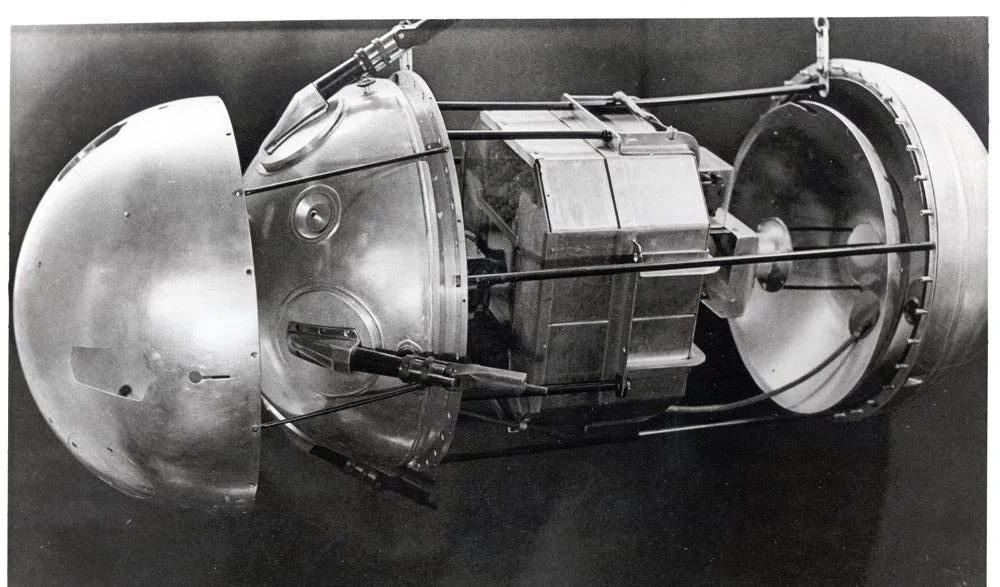 Interiorul satelitului